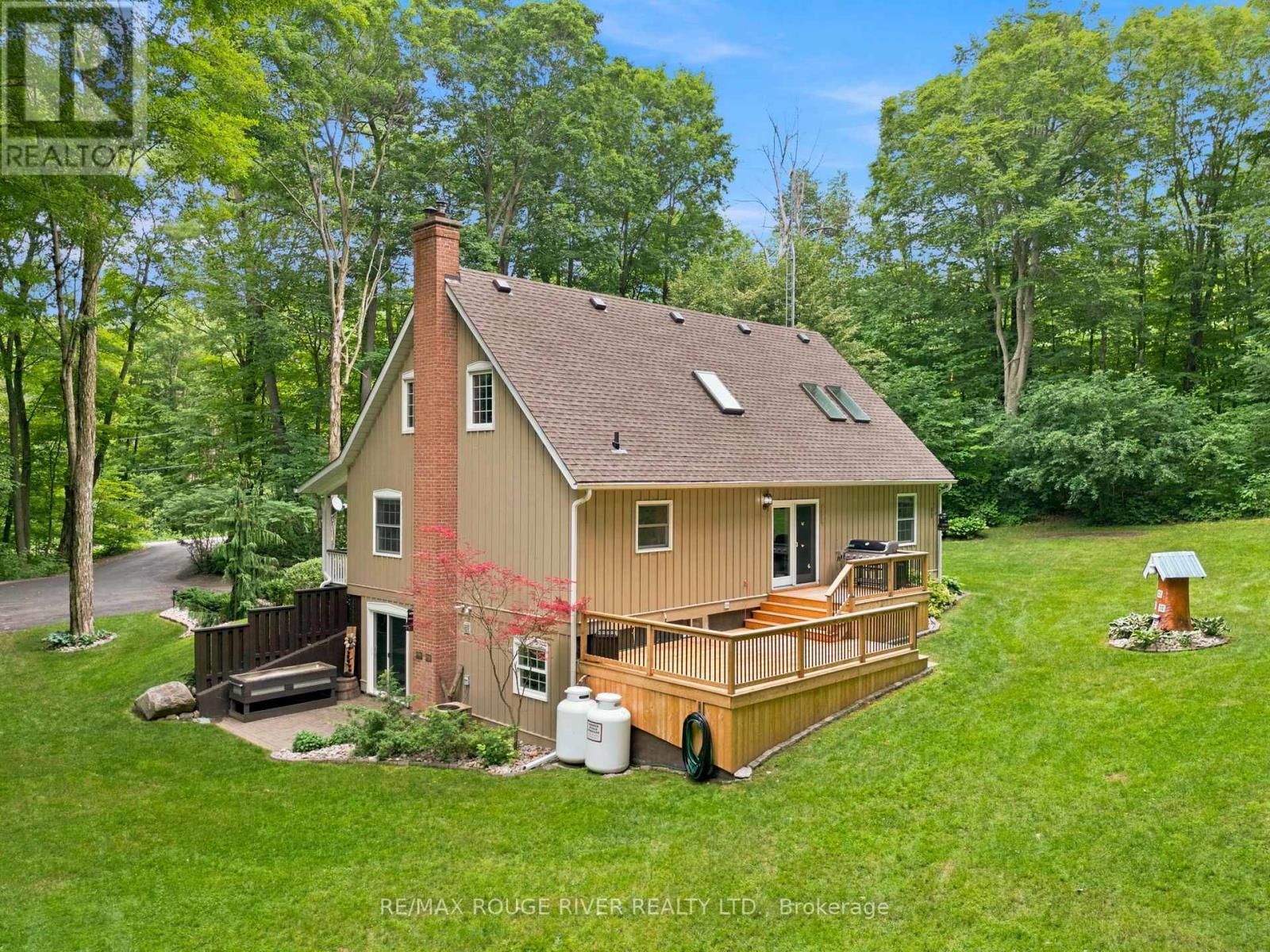 2774 Les Davey Road Property Photo 39