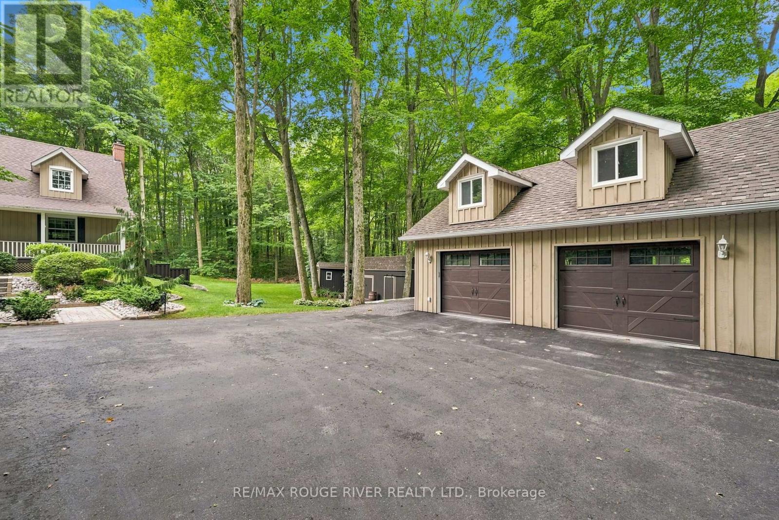 2774 Les Davey Road Property Photo 46