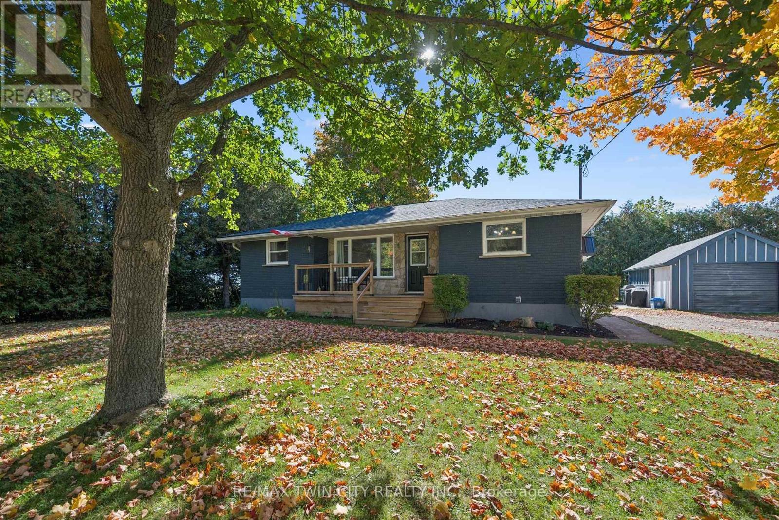 15 EMMA STREET Property Photo 1