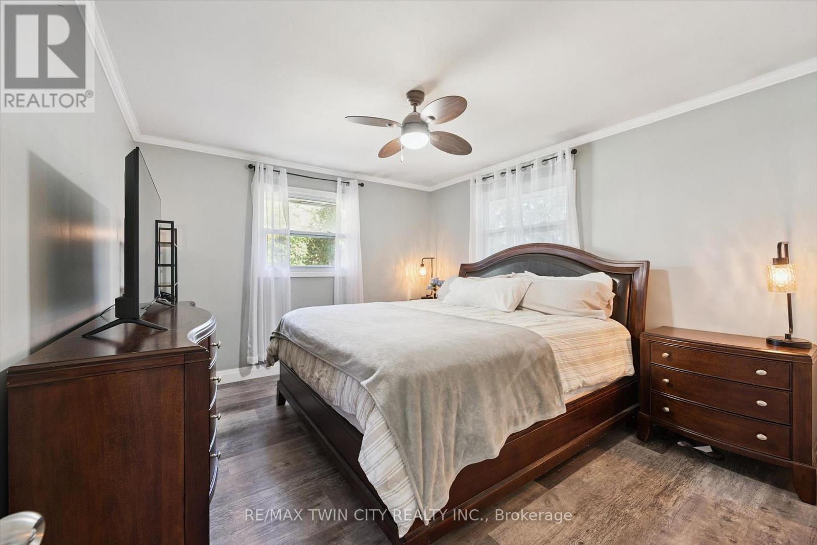15 Emma Street Property Photo 12