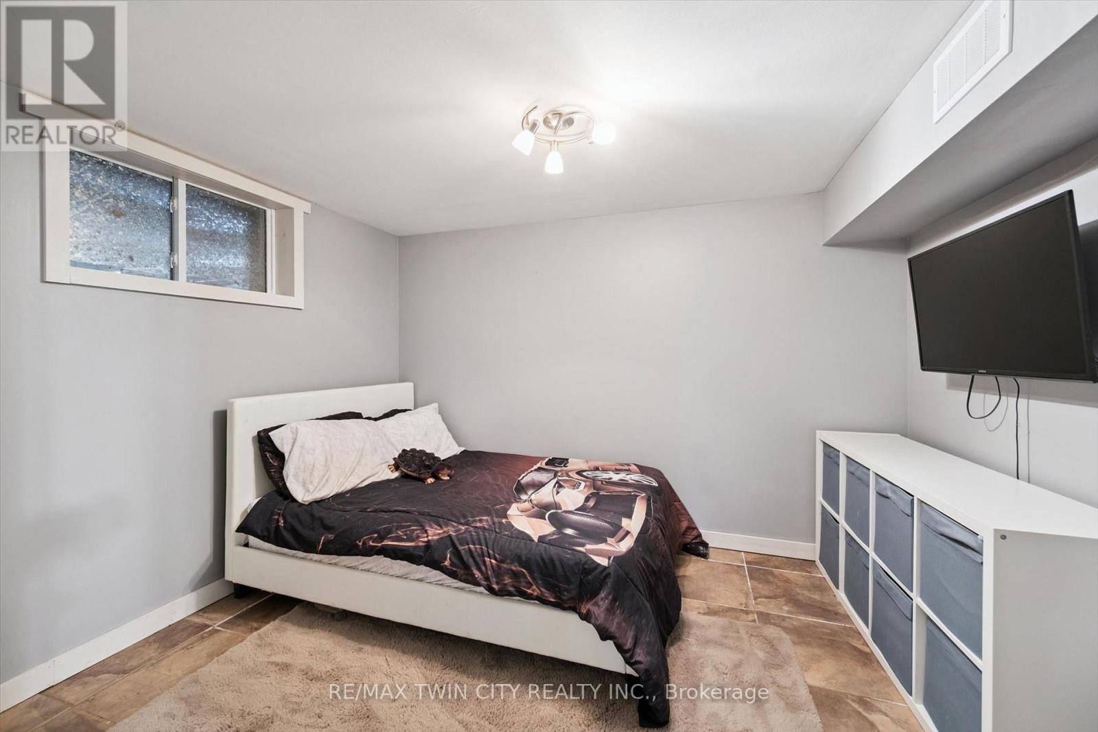 15 Emma Street Property Photo 20