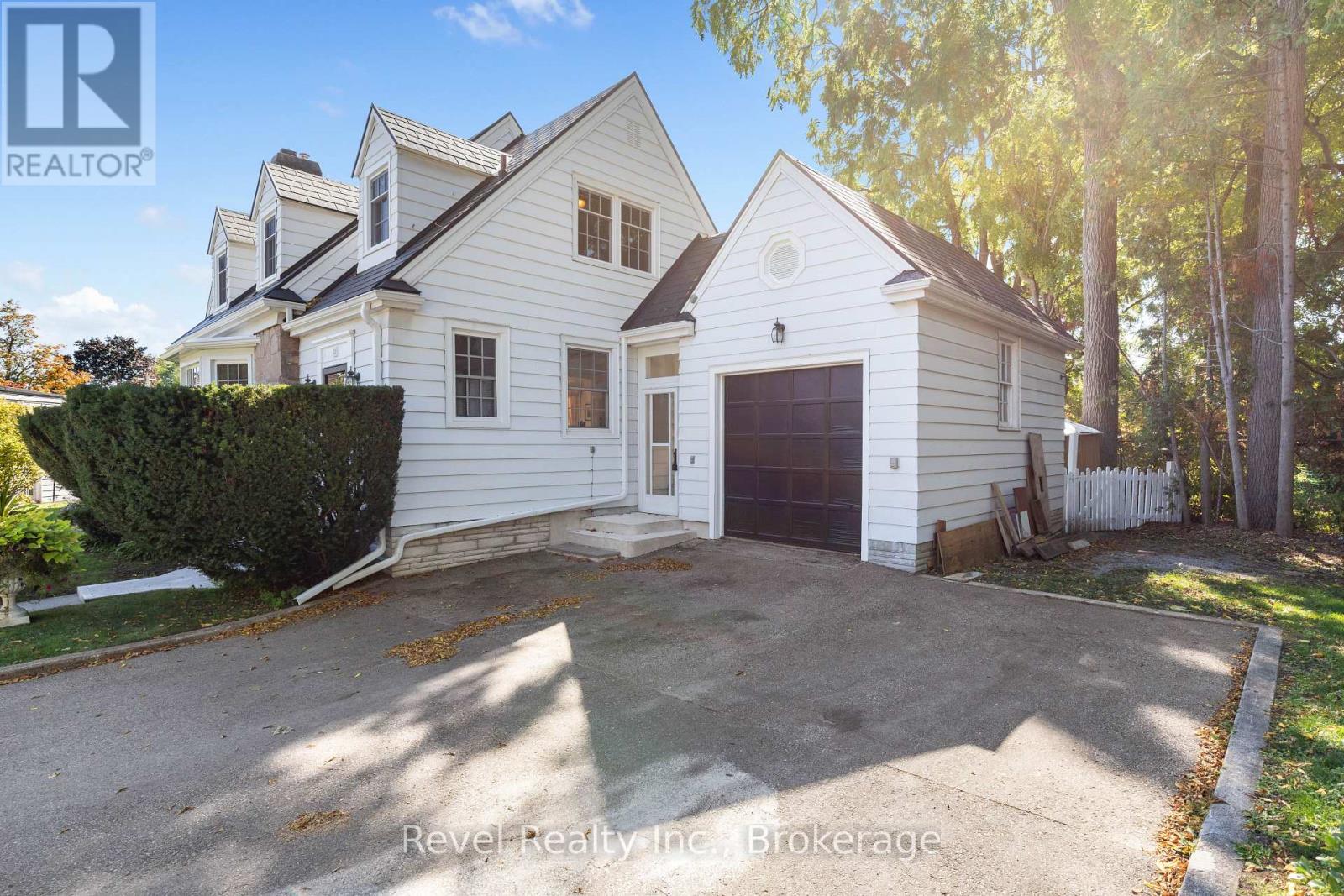 13 Sylvan Crescent Property Photo 40