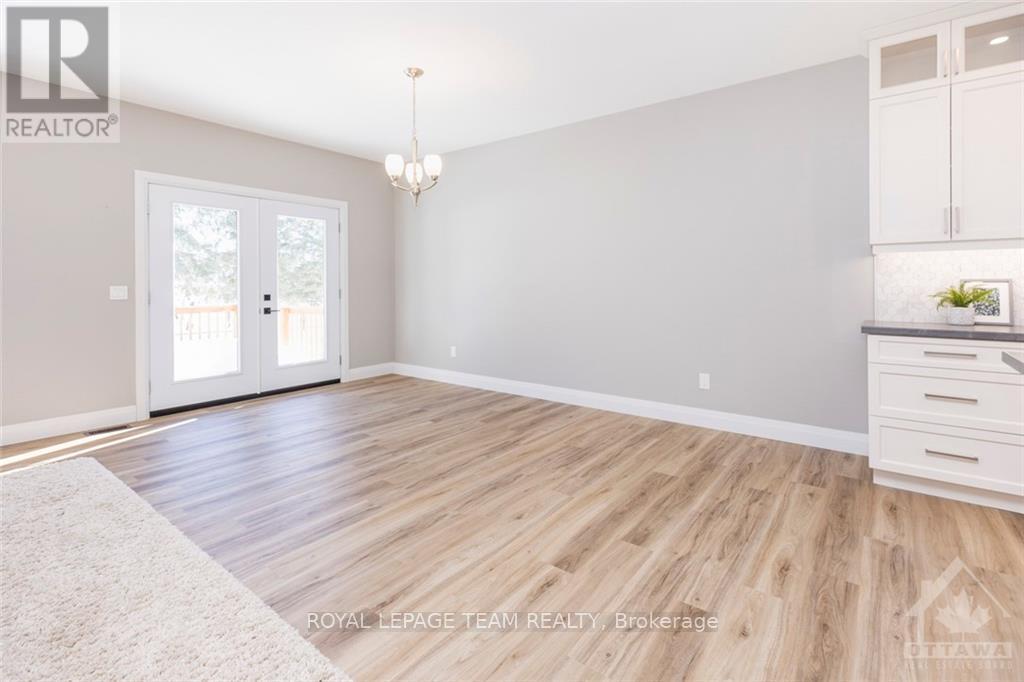 13 Morrison Drive Property Photo 6