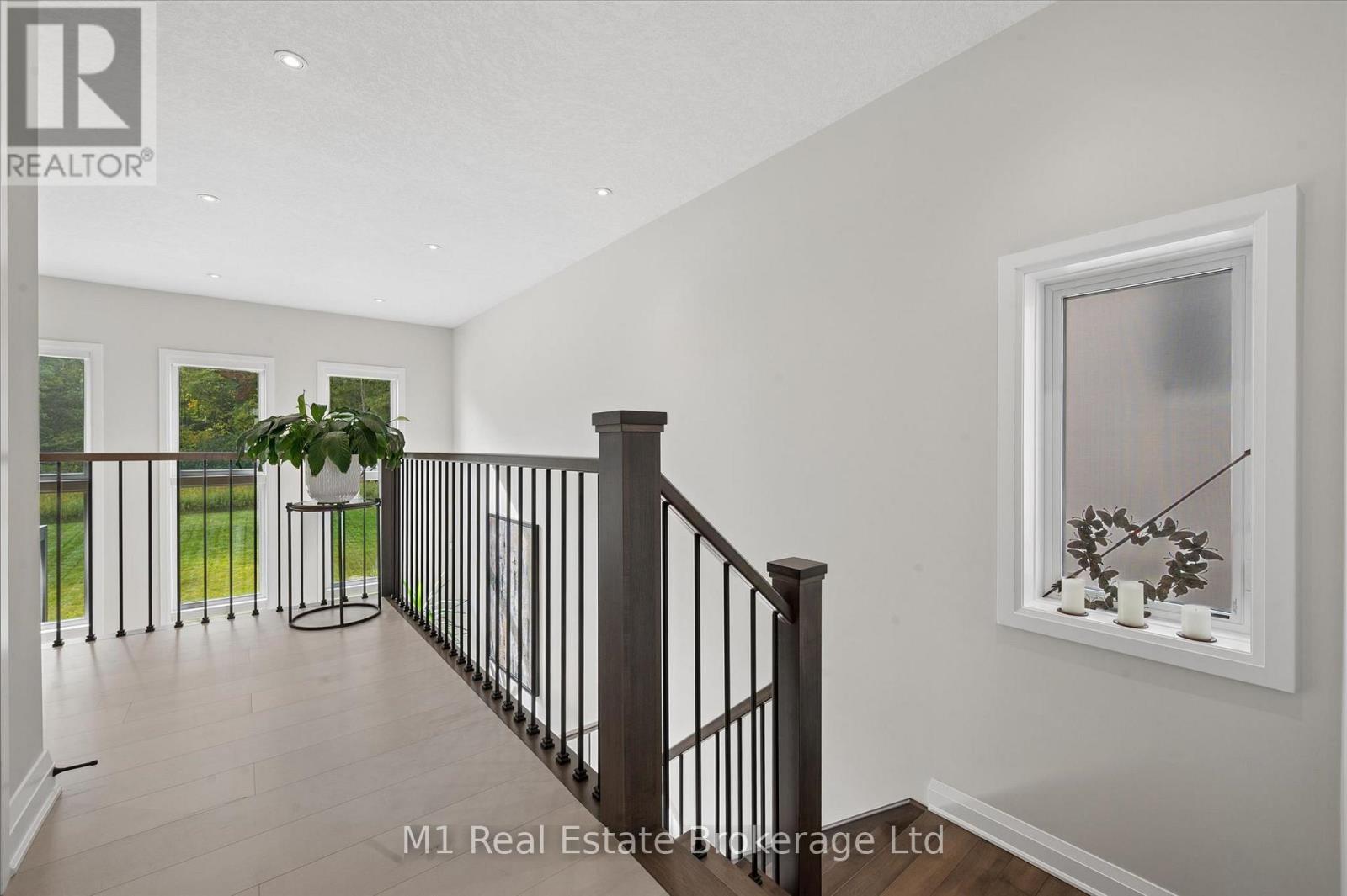 545 Bridgemill Crescent Property Photo 21