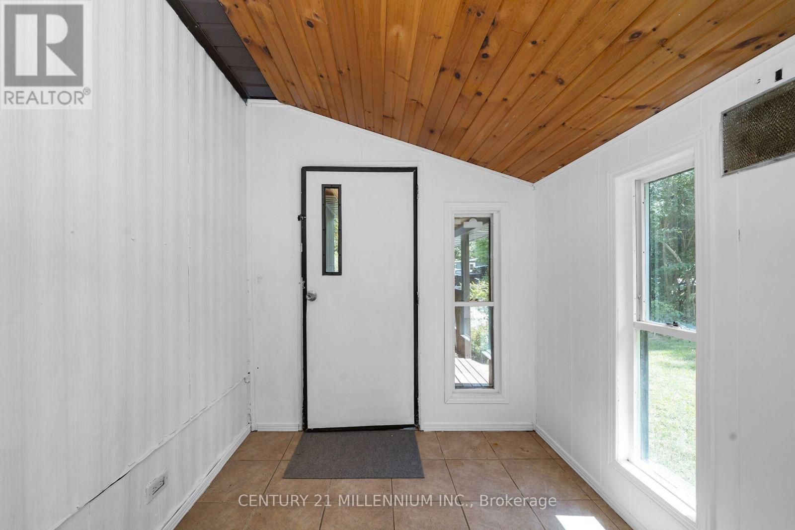 10 Park Boulevard Property Photo 8
