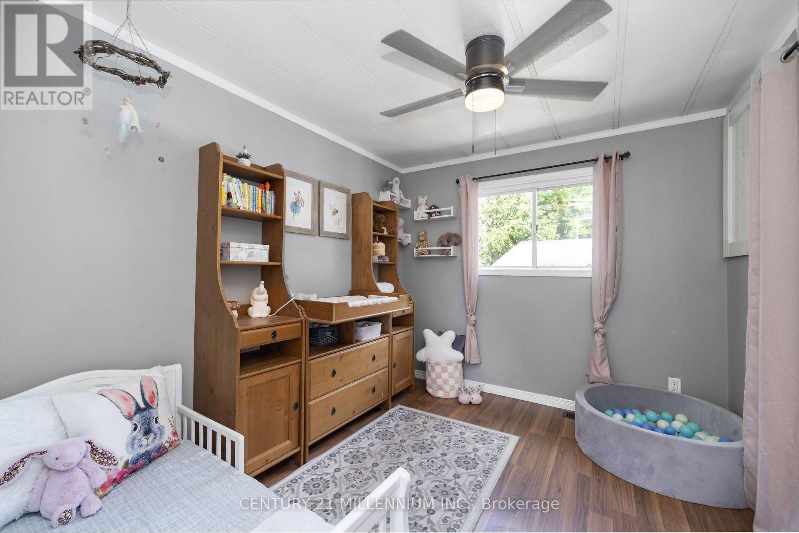 10 Park Boulevard Property Photo 19