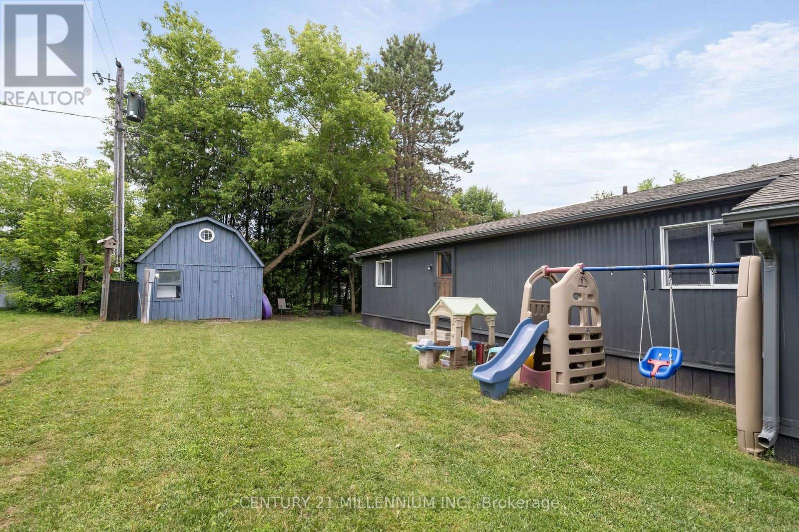 10 Park Boulevard Property Photo 23