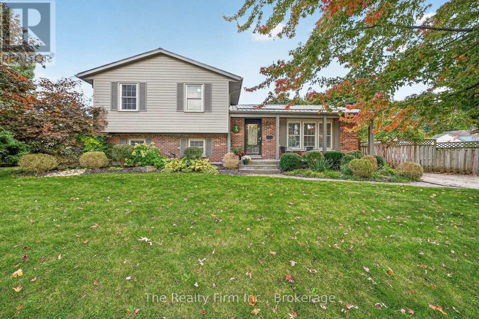 2 Greenwood Road Property Photo 4