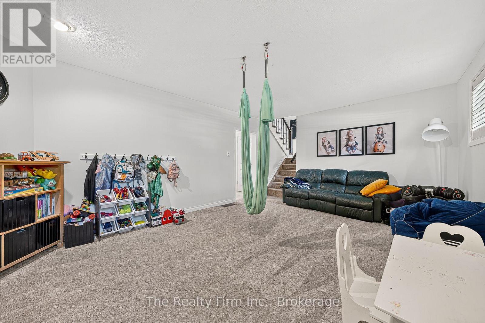 2 Greenwood Road Property Photo 23