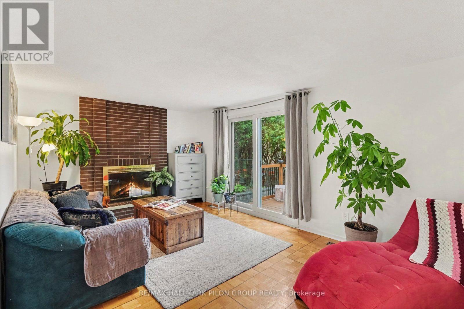 16 Eastpark Drive Property Photo 11