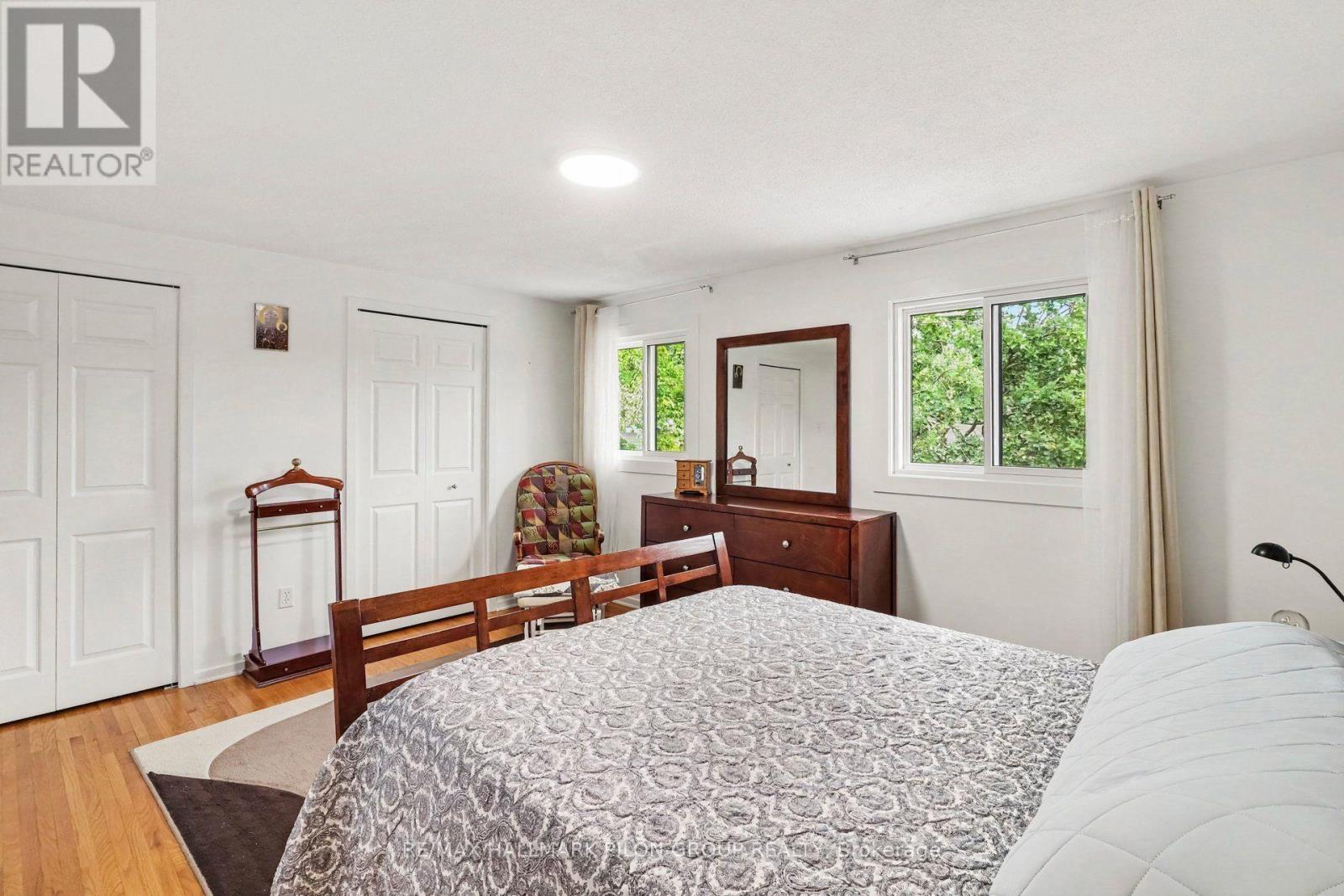 16 Eastpark Drive Property Photo 15