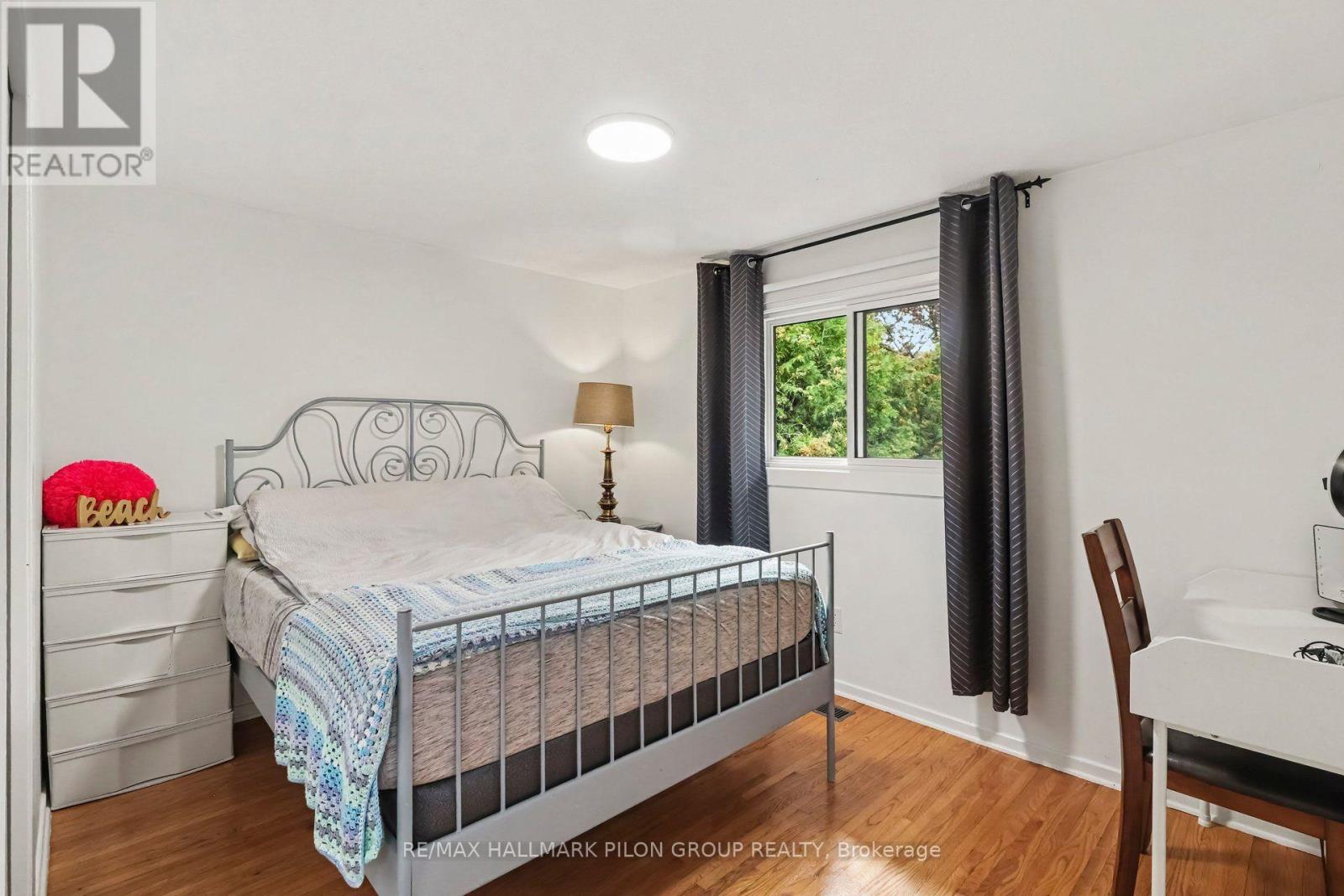 16 Eastpark Drive Property Photo 16