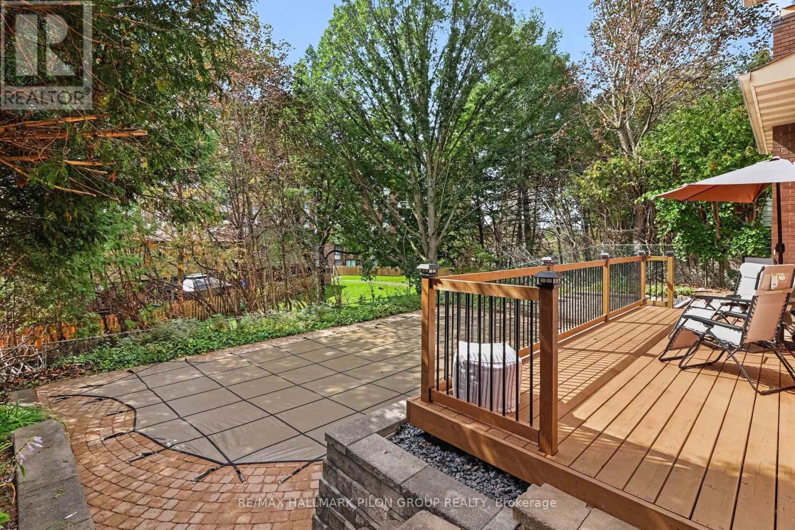16 Eastpark Drive Property Photo 22