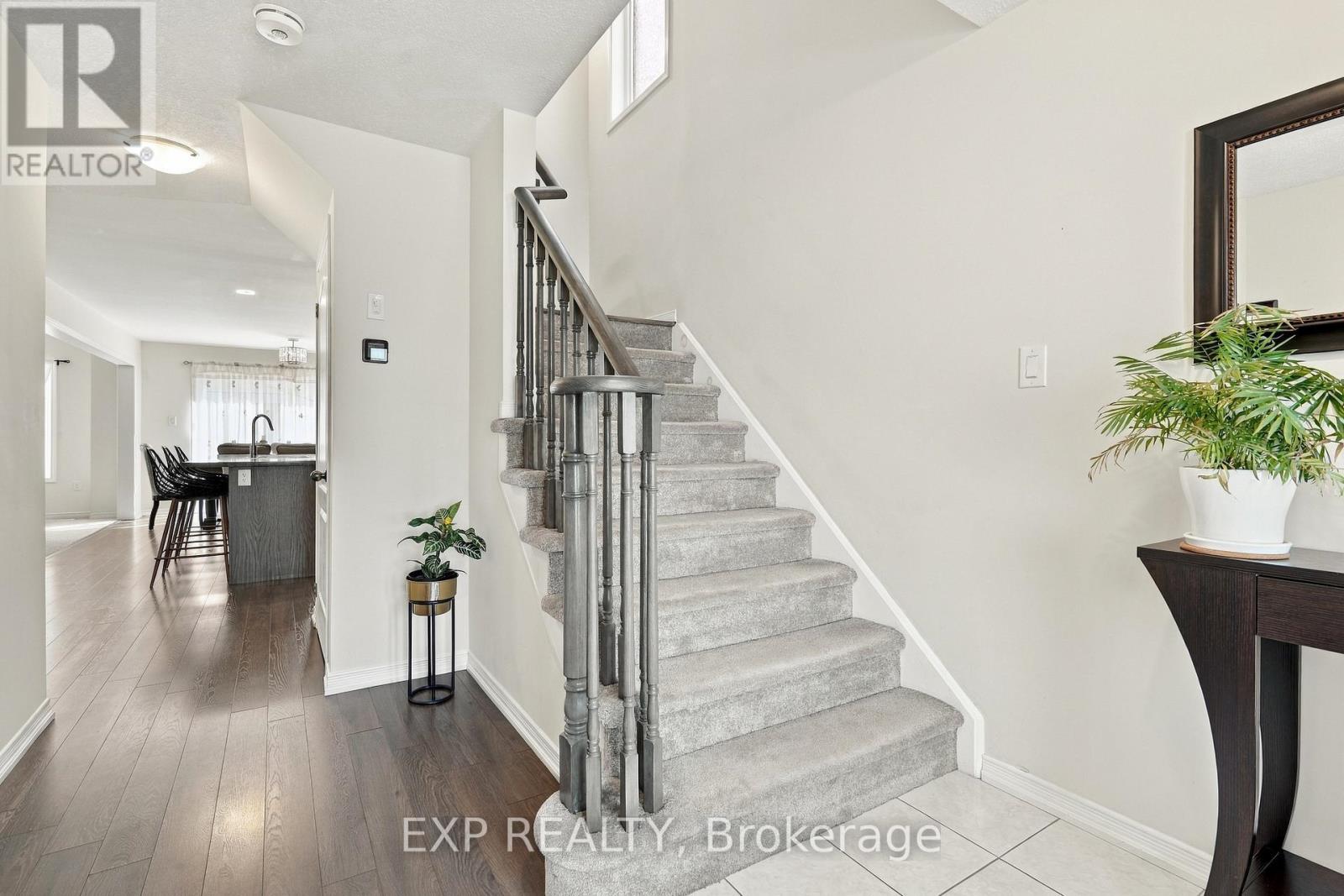 7720 Shadbush Lane Property Photo 4