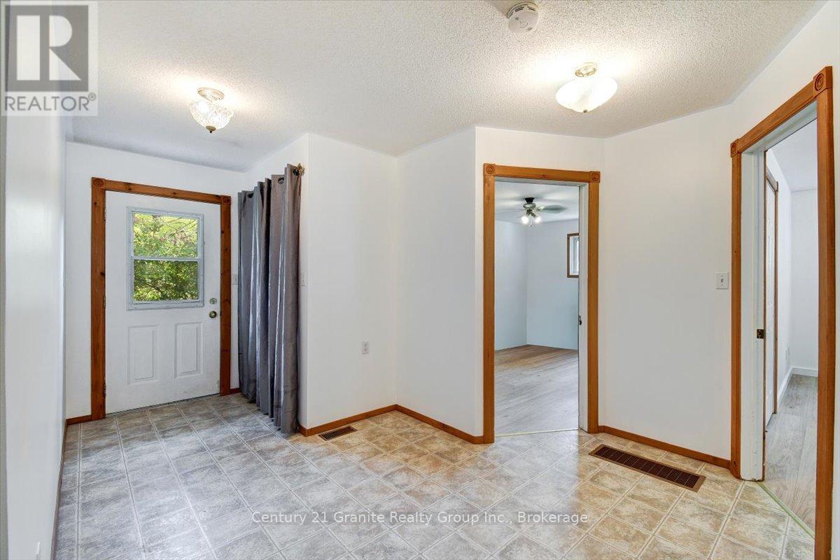66 Hastings Street S Property Photo 14