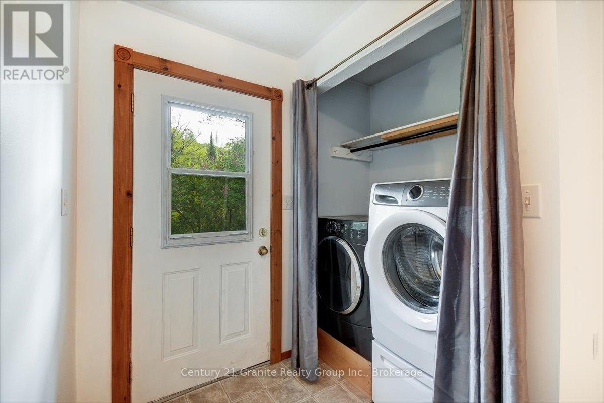 66 Hastings Street S Property Photo 15