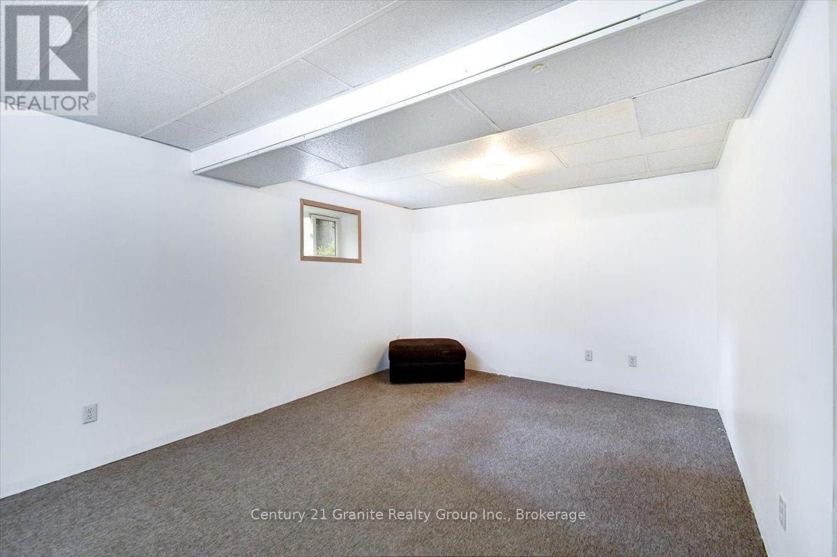 66 Hastings Street S Property Photo 23