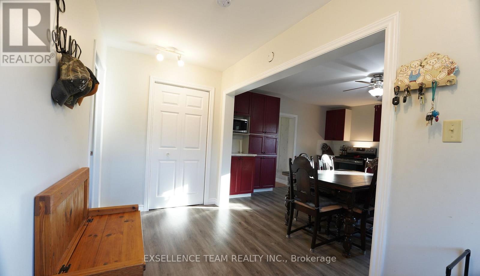 7 Mary Street Property Photo 6