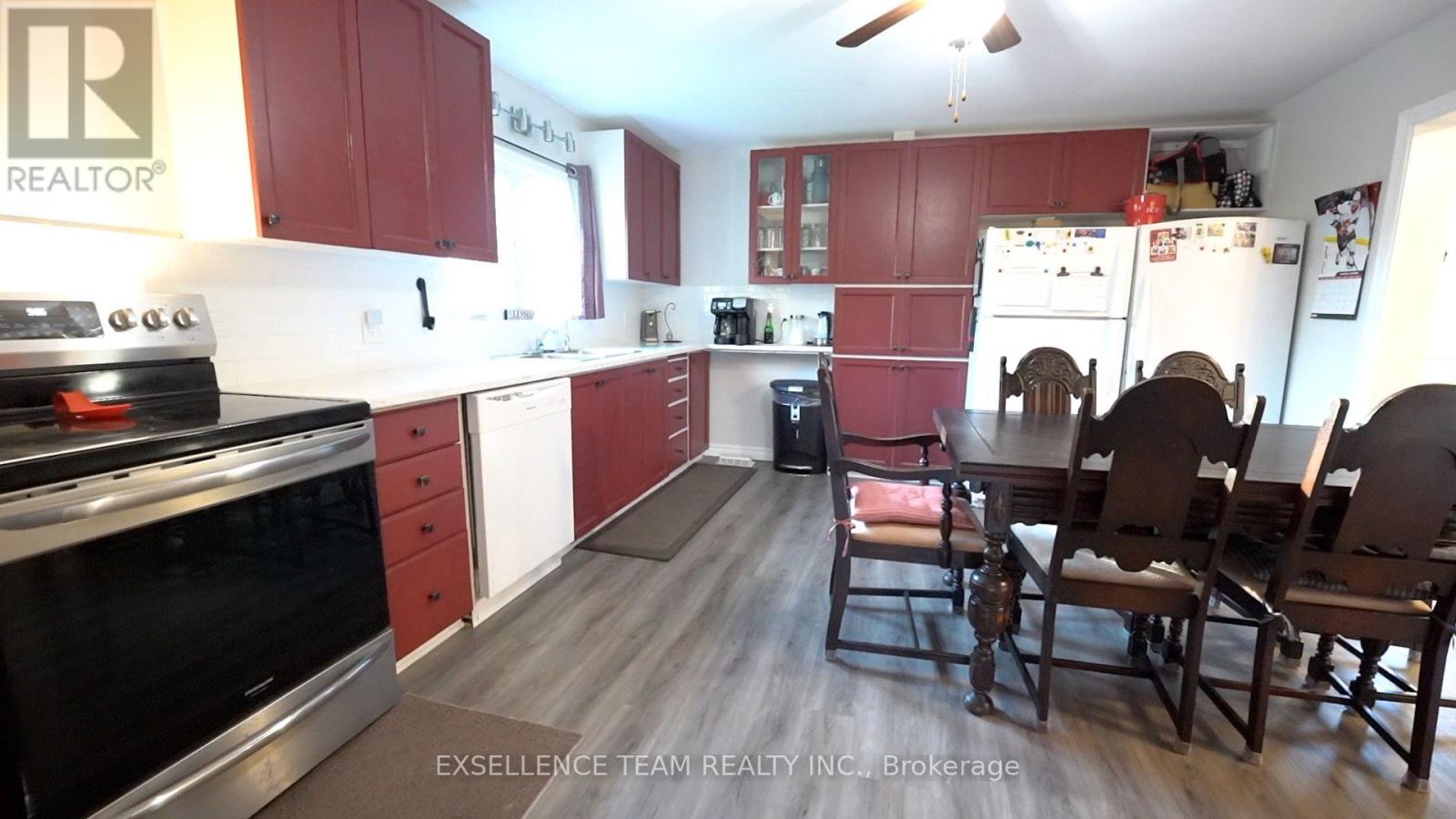 7 Mary Street Property Photo 9