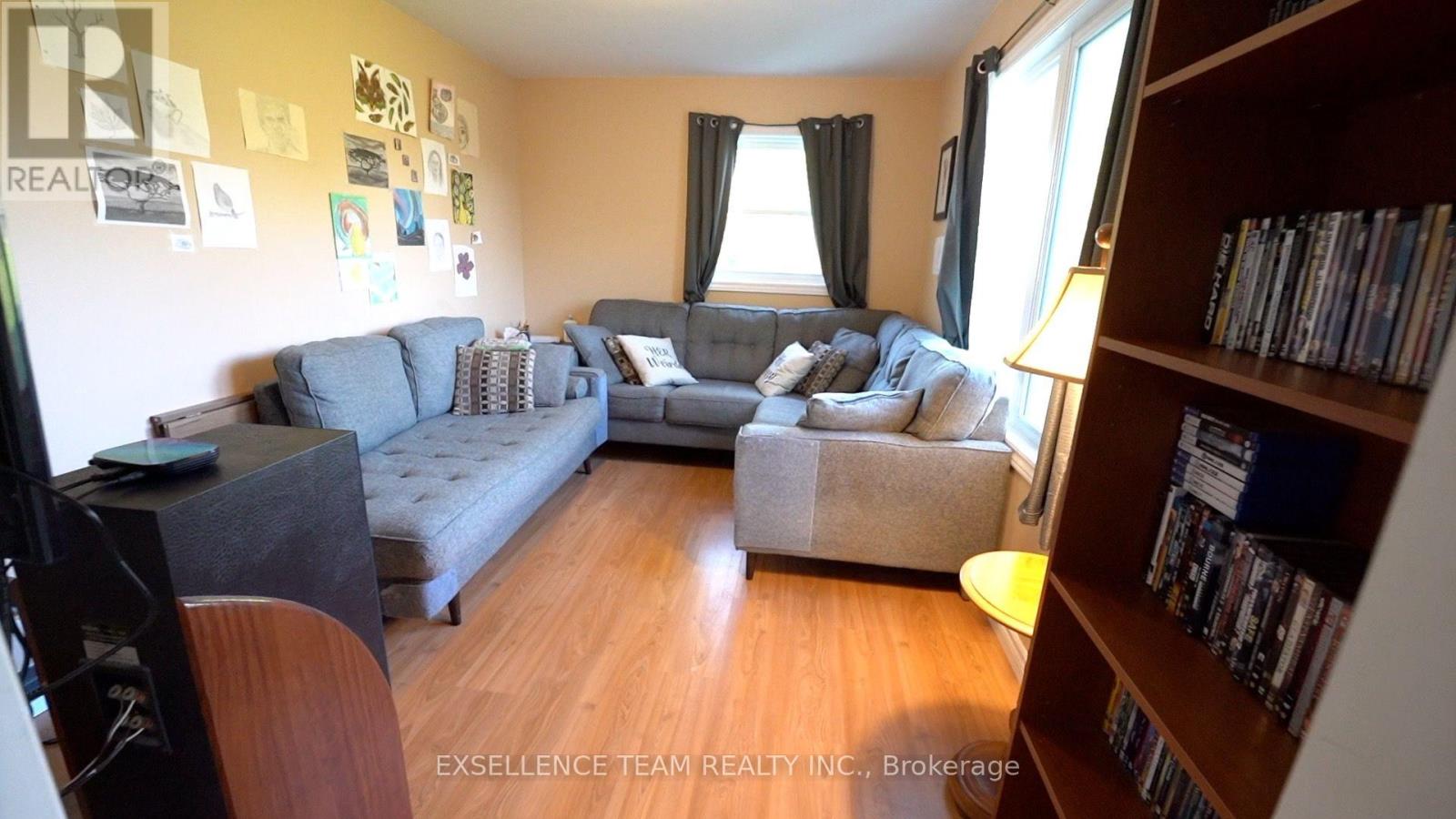 7 Mary Street Property Photo 14