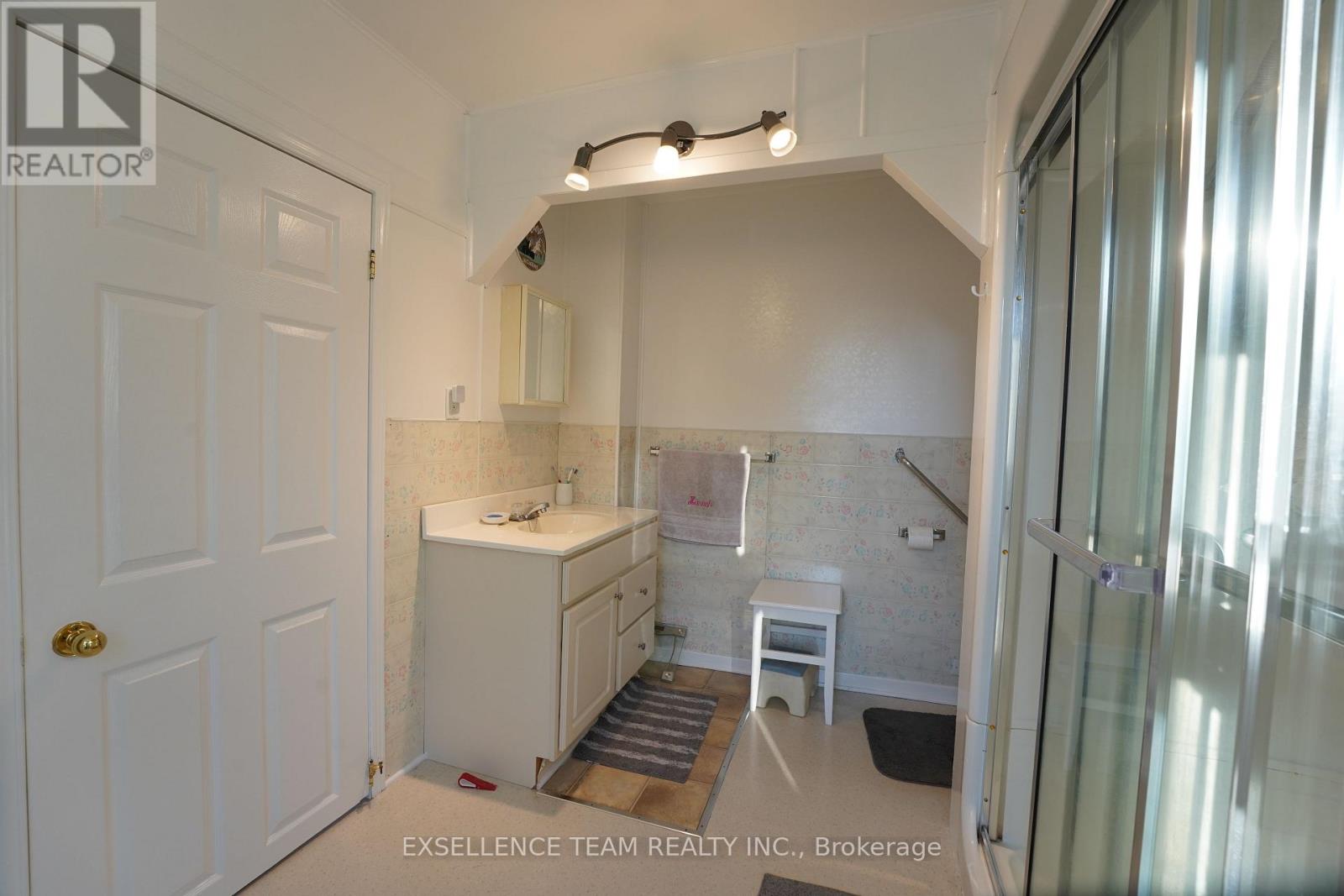 7 Mary Street Property Photo 22