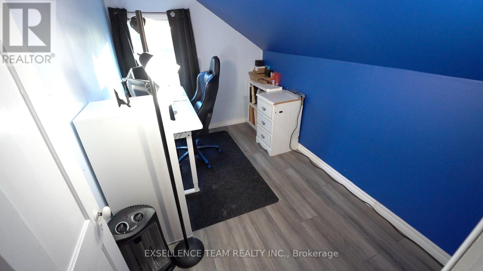 7 Mary Street Property Photo 33