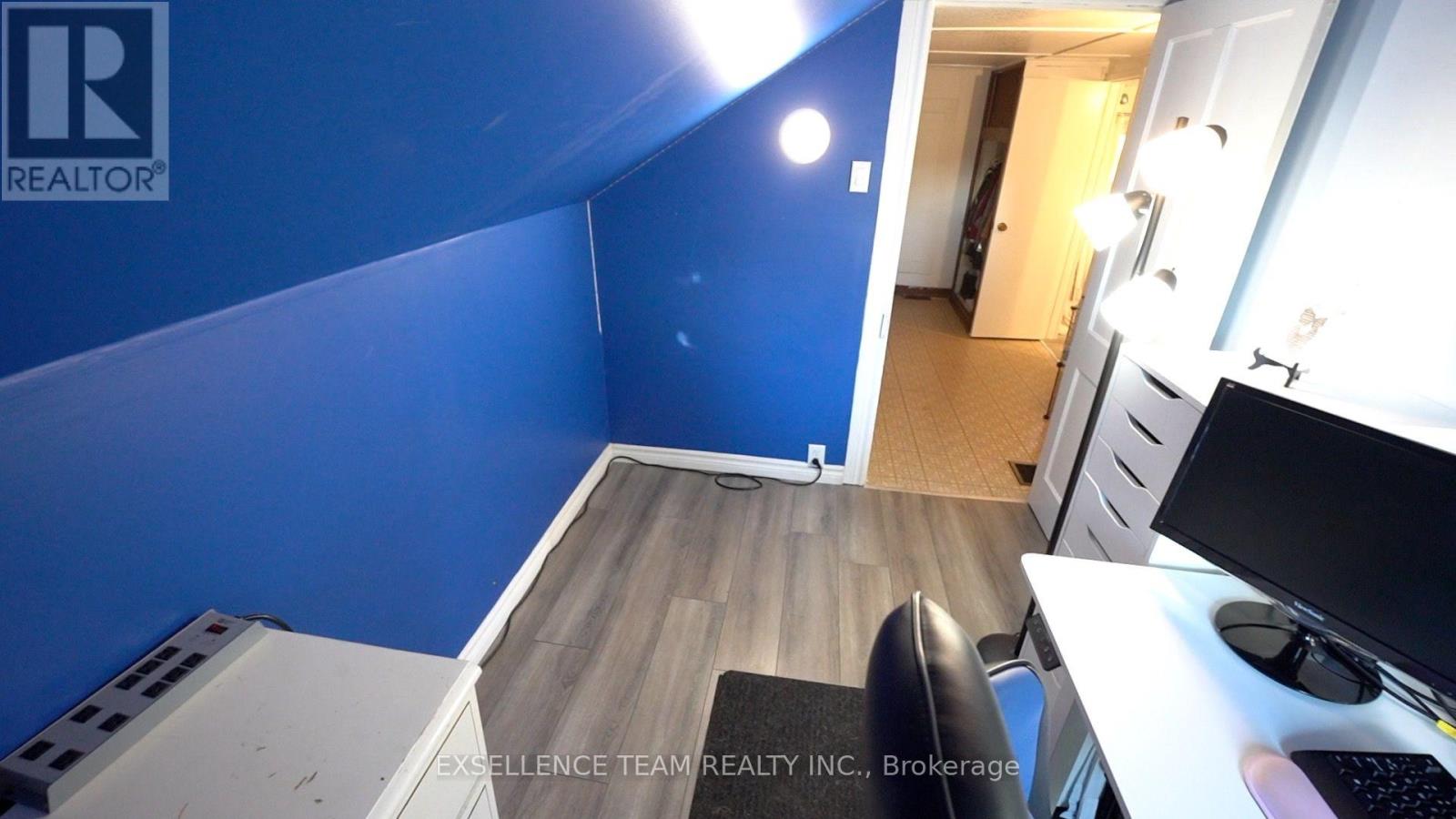7 Mary Street Property Photo 34