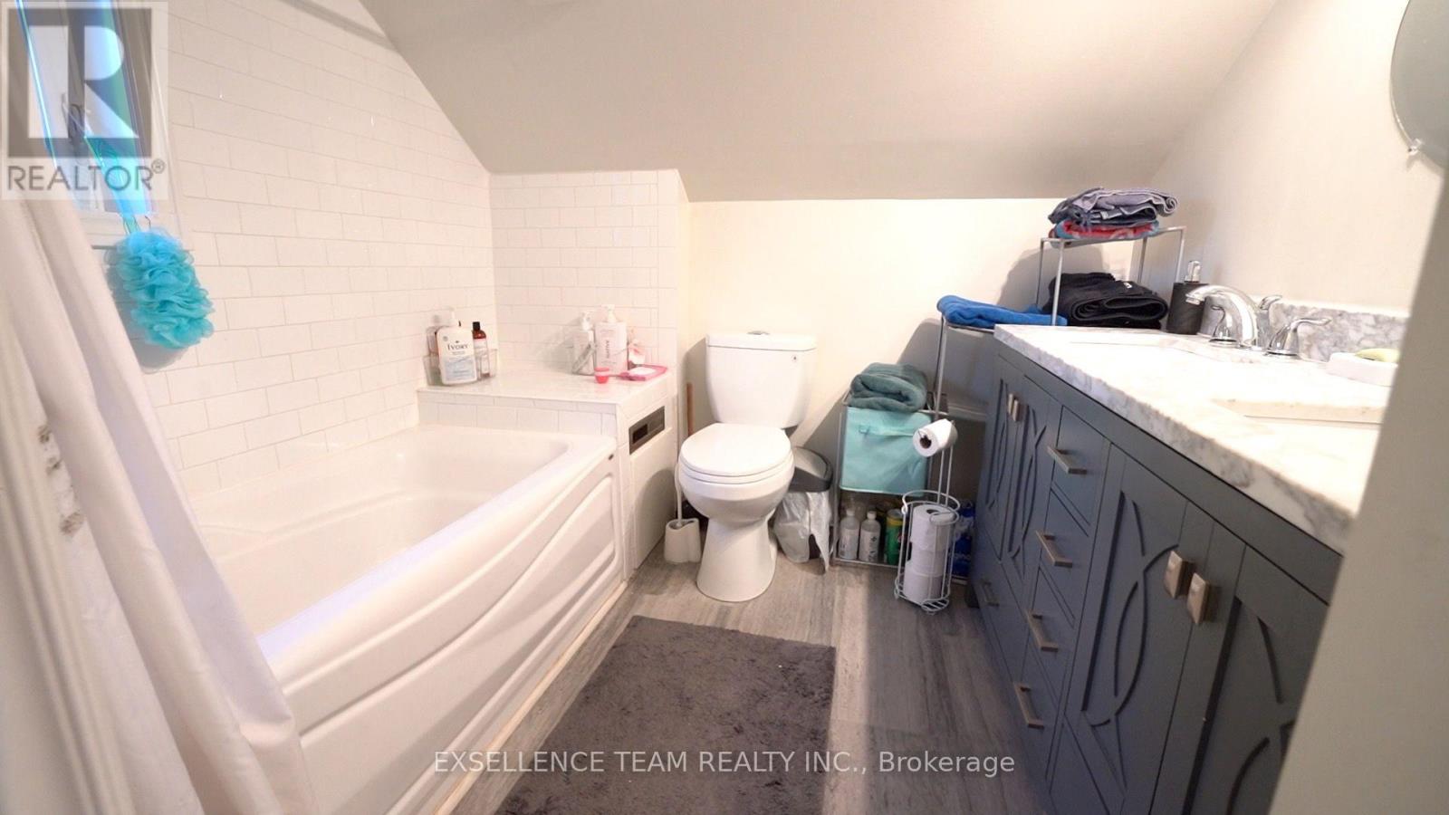7 Mary Street Property Photo 36