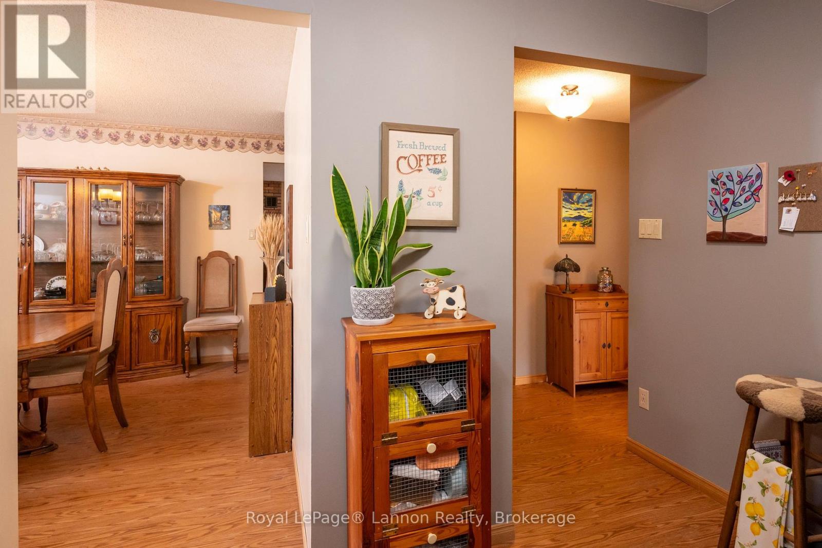 612 Lanark Crescent Property Photo 12