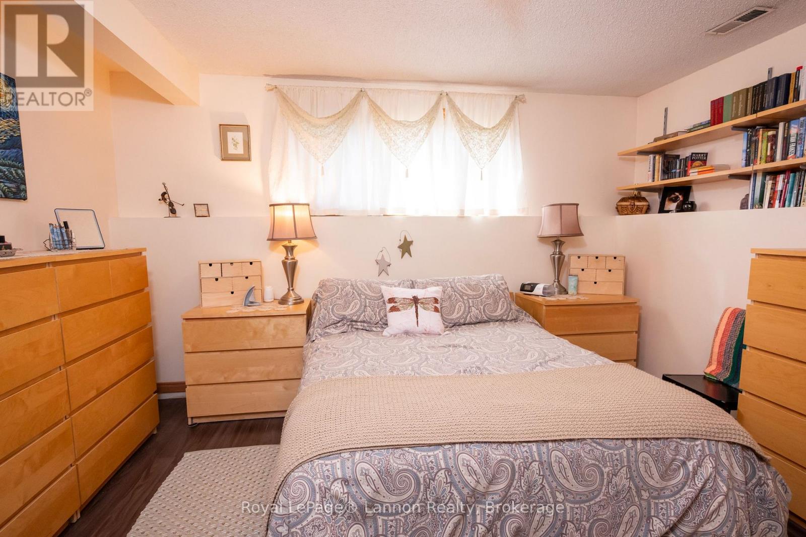 612 Lanark Crescent Property Photo 24