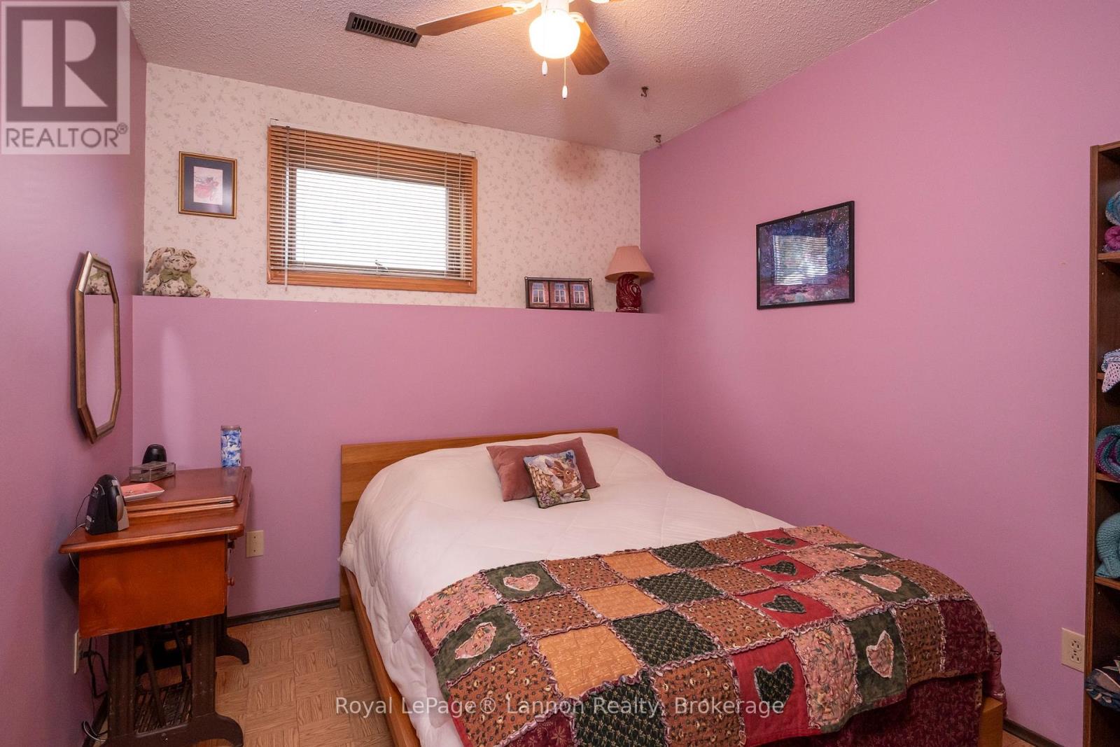 612 Lanark Crescent Property Photo 27