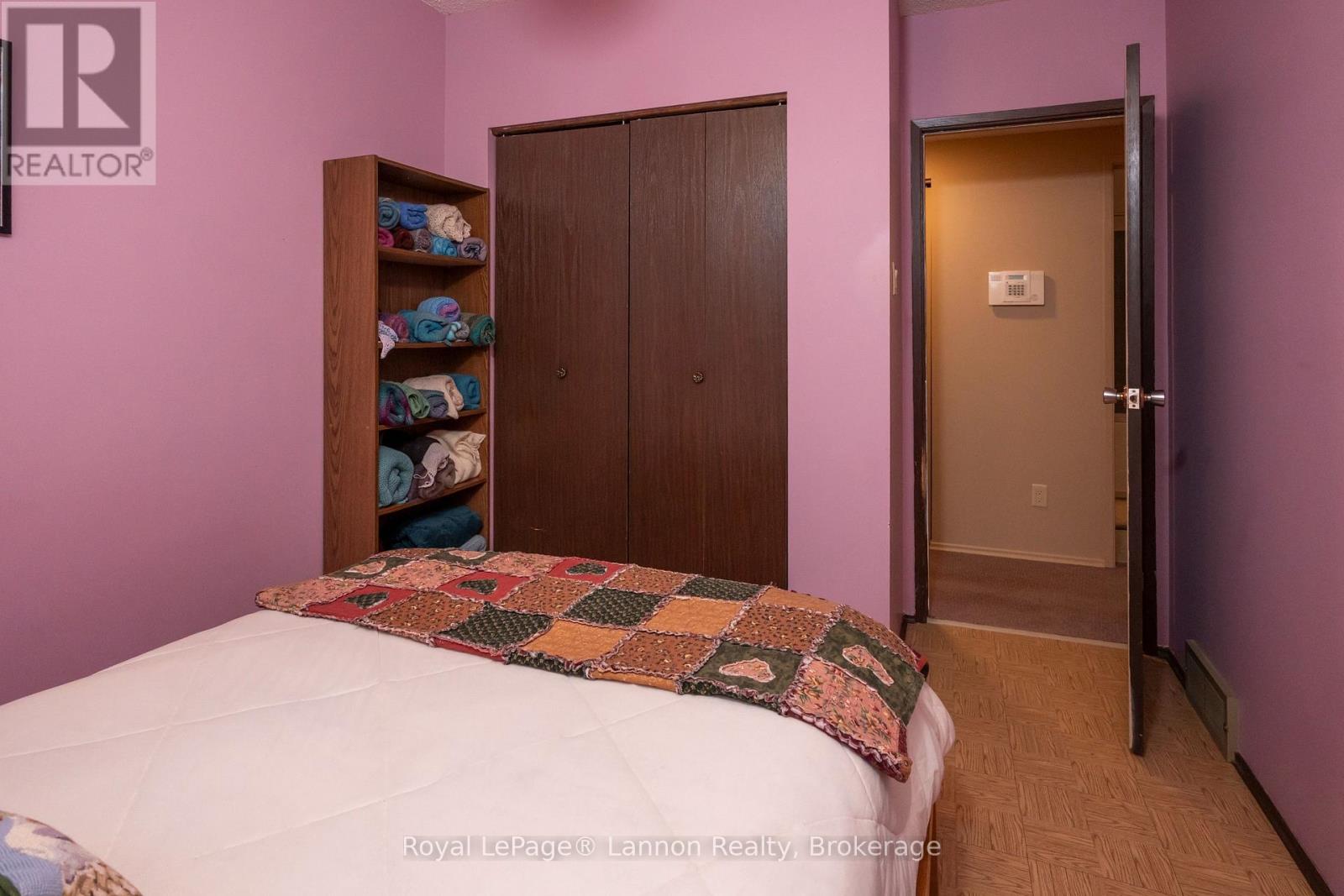 612 Lanark Crescent Property Photo 28