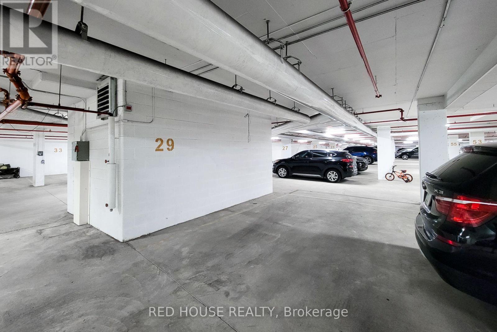 324 - 600 North Service Road Property Photo 45