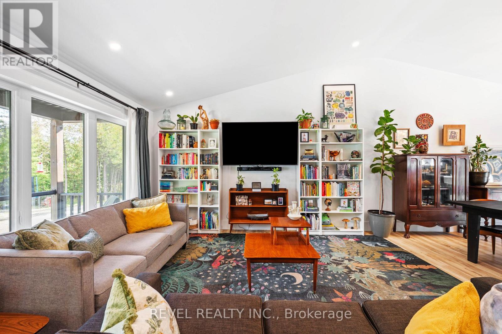 543795 Dutch Line Property Photo 5