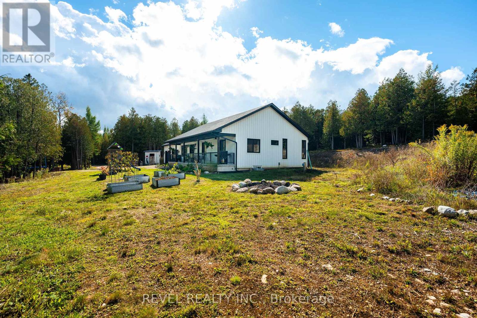 543795 Dutch Line Property Photo 45