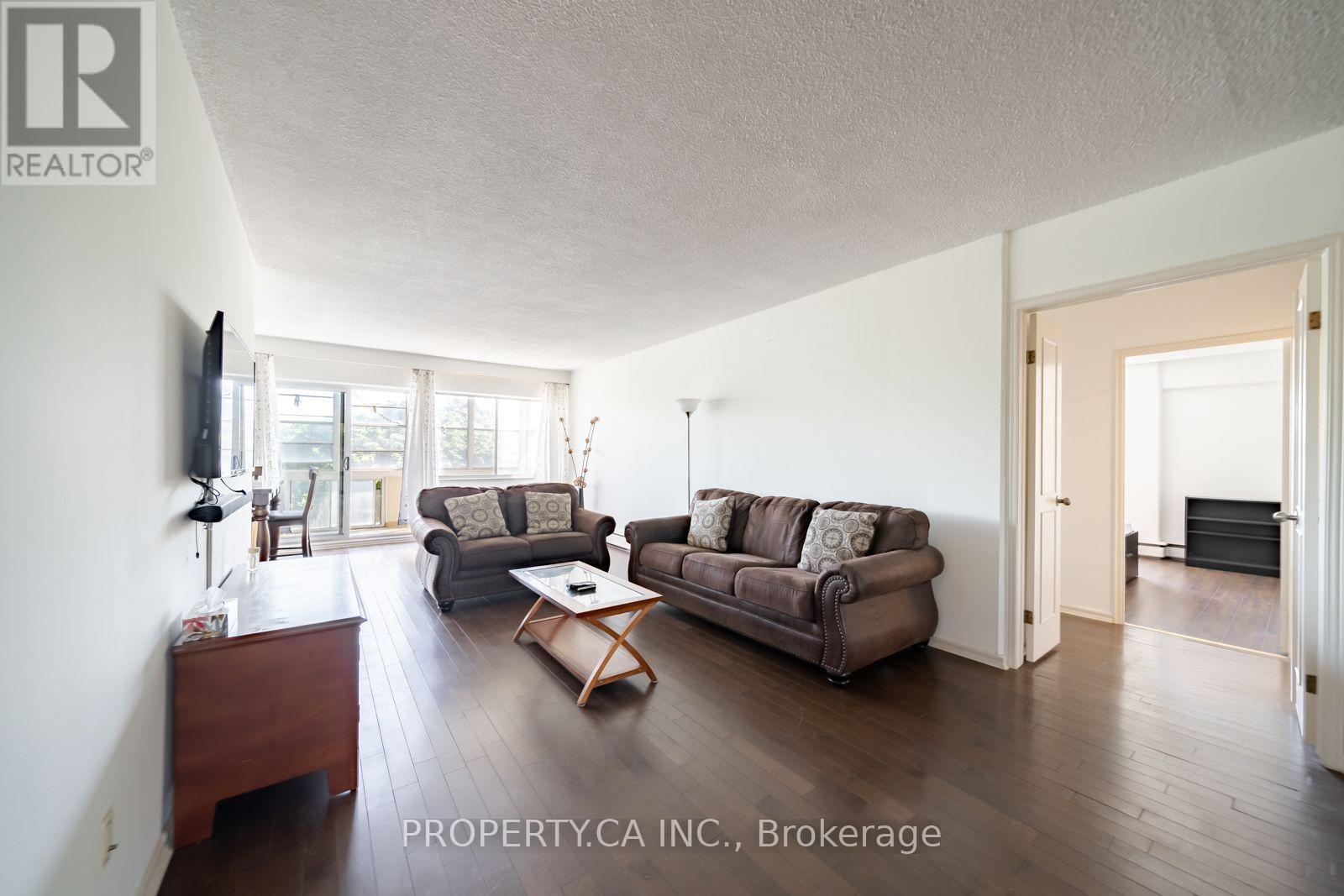 404 - 45 Westmount Road N Property Photo 2