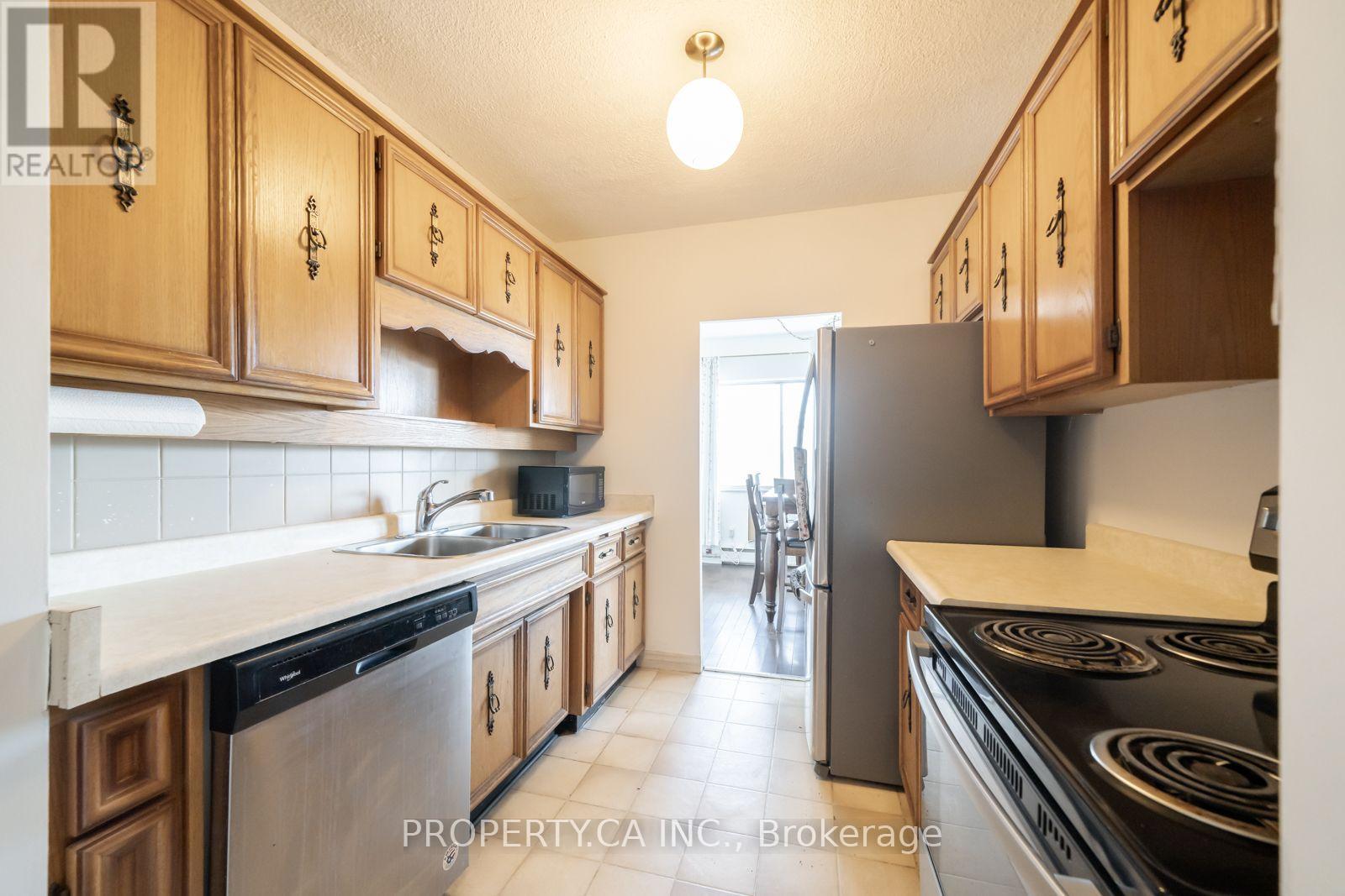 404 - 45 Westmount Road N Property Photo 9
