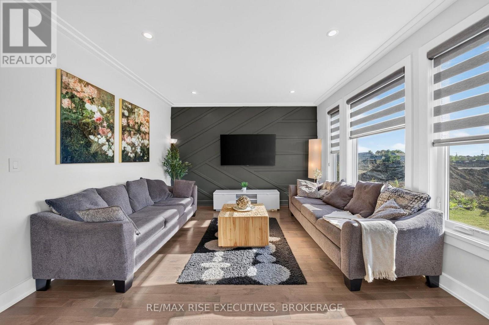 14 Park Crescent Property Photo 14