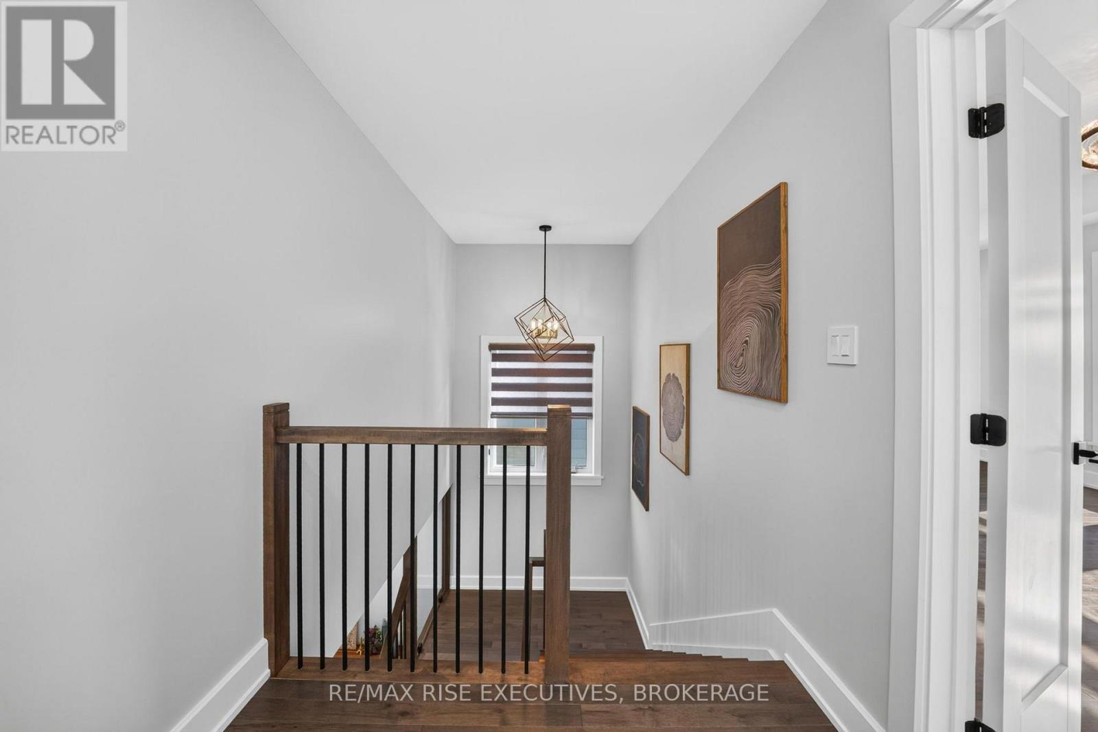 14 Park Crescent Property Photo 15