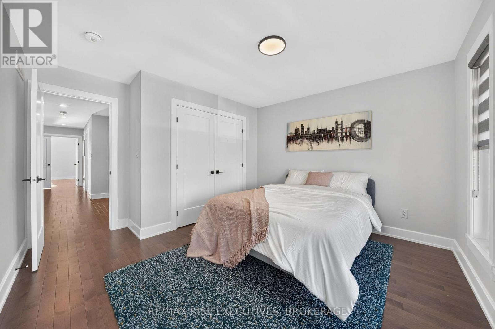 14 Park Crescent Property Photo 36
