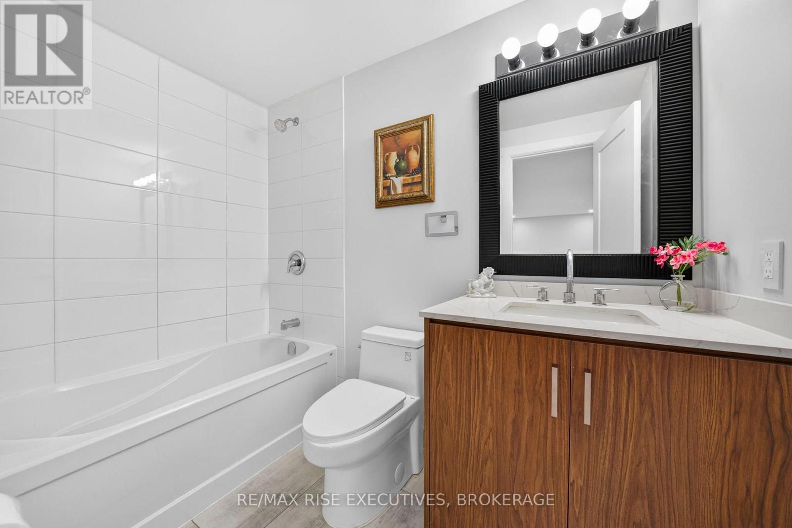 14 Park Crescent Property Photo 40