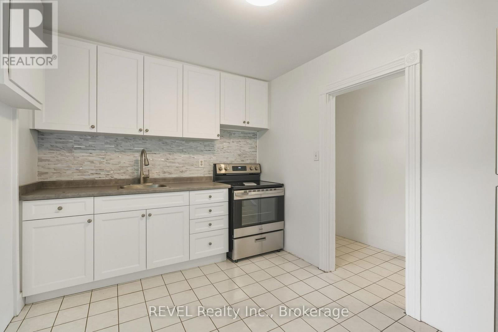 23 Plymonth Road Property Photo 5