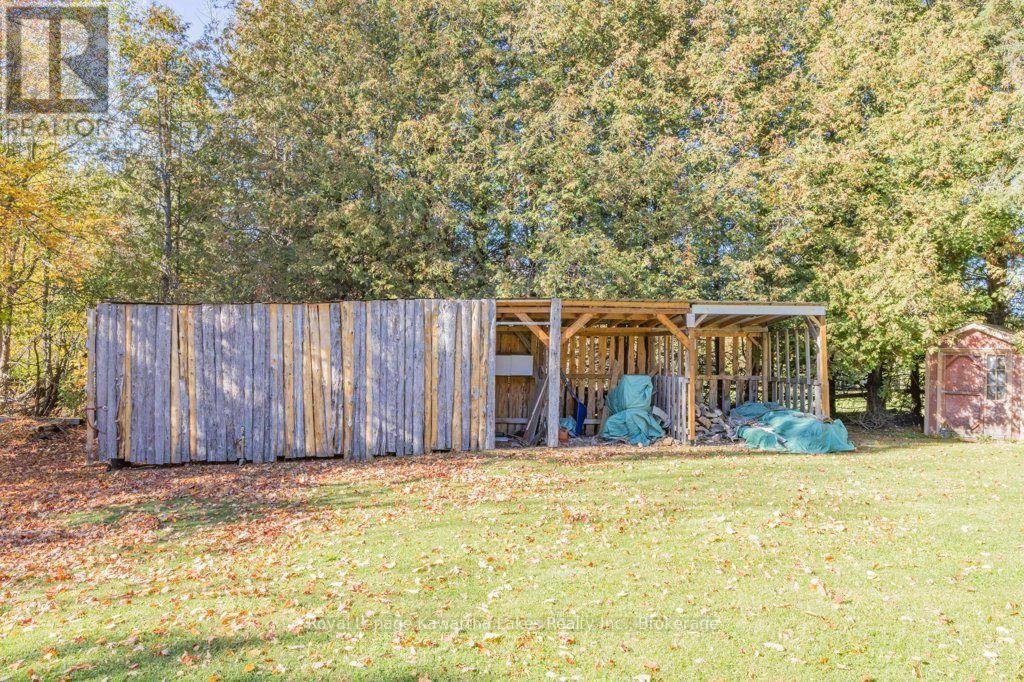 6 Fell Station Drive Property Photo 12