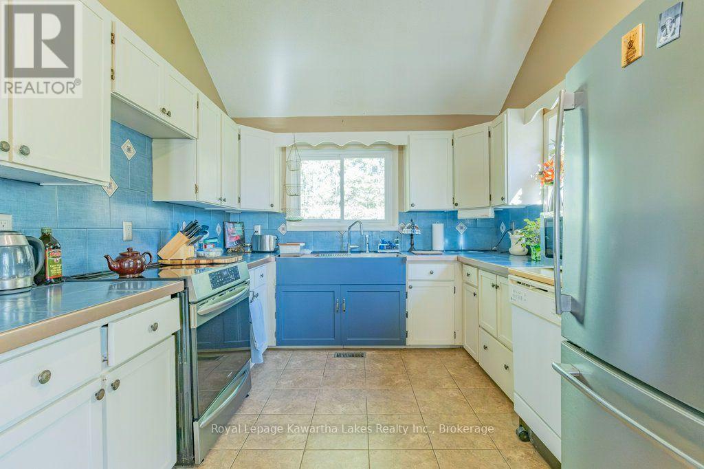 6 Fell Station Drive Property Photo 30