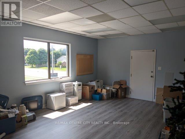 202 - 1555 Glenora Drive Property Photo 6