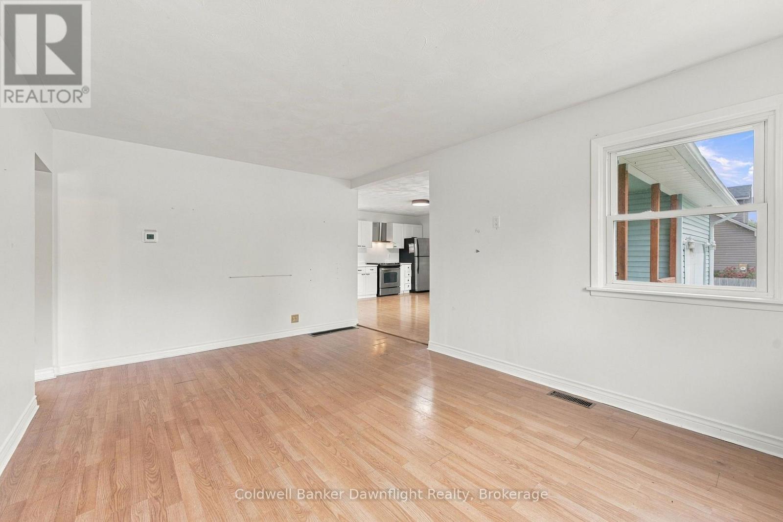 36810 Crediton Road Property Photo 9
