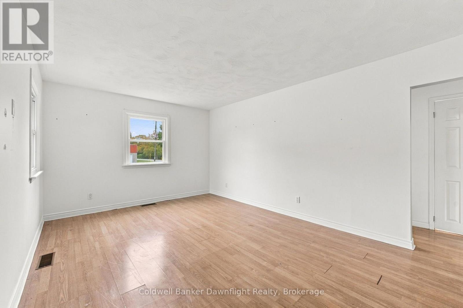 36810 Crediton Road Property Photo 10