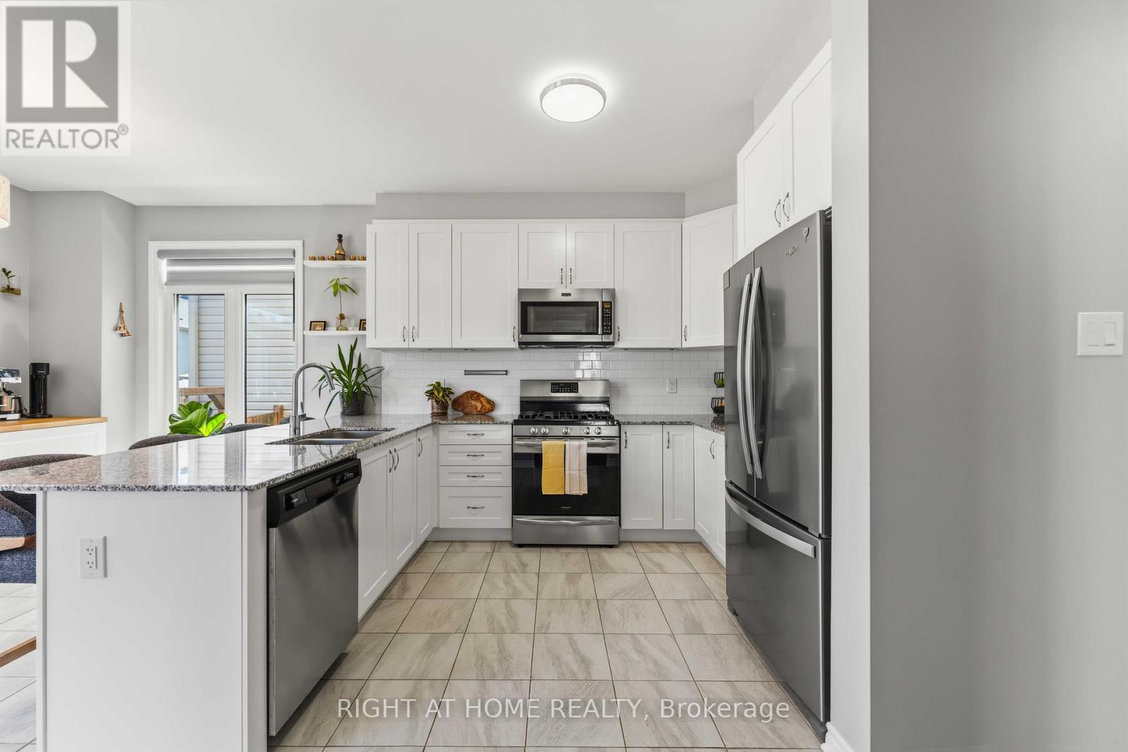 209 Quarter Horse Street Property Photo 7