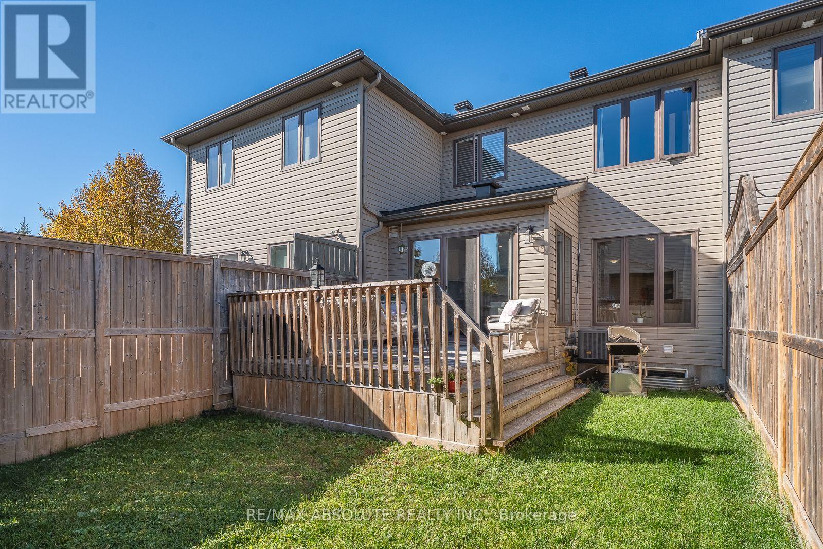 159 Woodhurst Crescent Property Photo 3