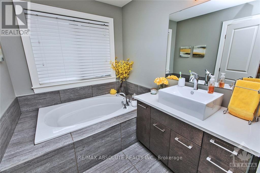 159 Woodhurst Crescent Property Photo 15